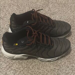 Nike Men's Black Sneakers